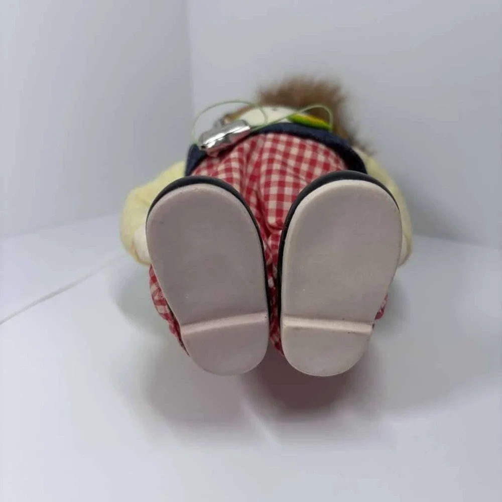 Vintage‎ Wind Up Irish Musical Moving Boy Doll Mohawk Hairdo Walkman & Earphones
